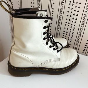 White Dr.martens